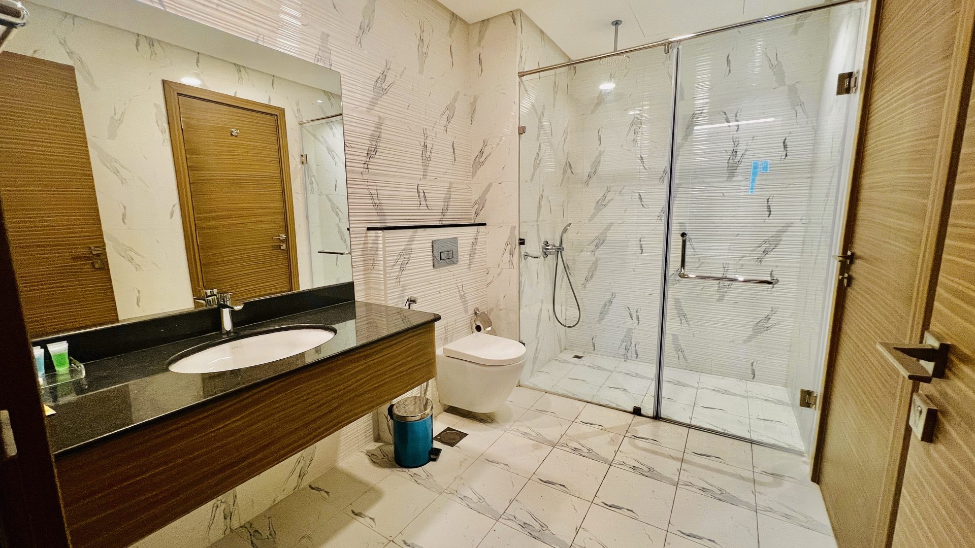 BW Suites & Spa 19