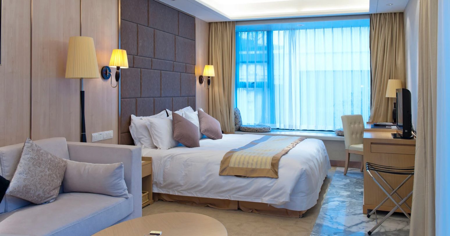 Day Use Hotel for Travelers at Suvarnabhumi: 2025 Layover Guide