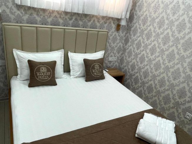 STANDART WITH KING-SIZE BED 1