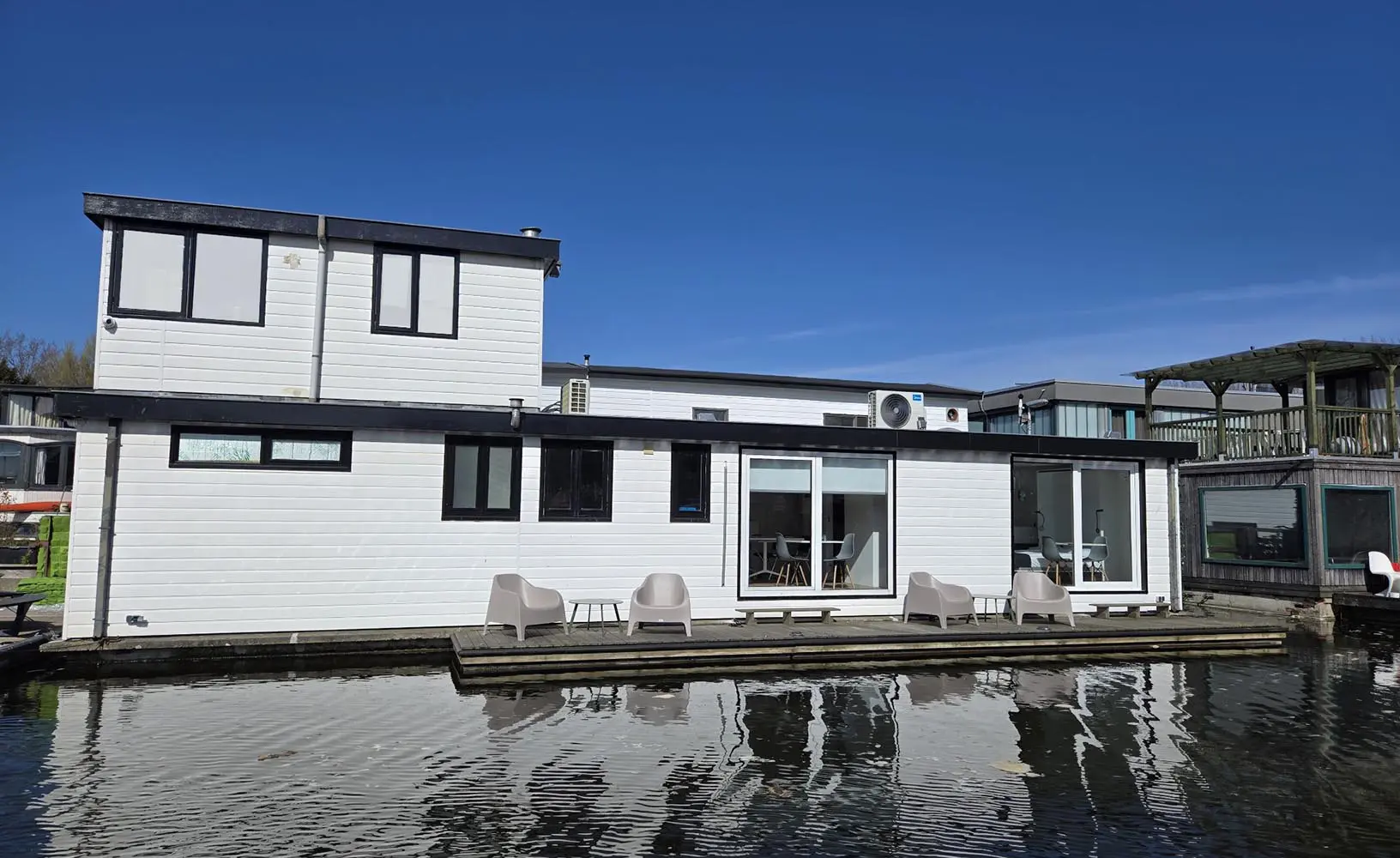 AMSTEL HouseBoats NEW LAKE 11