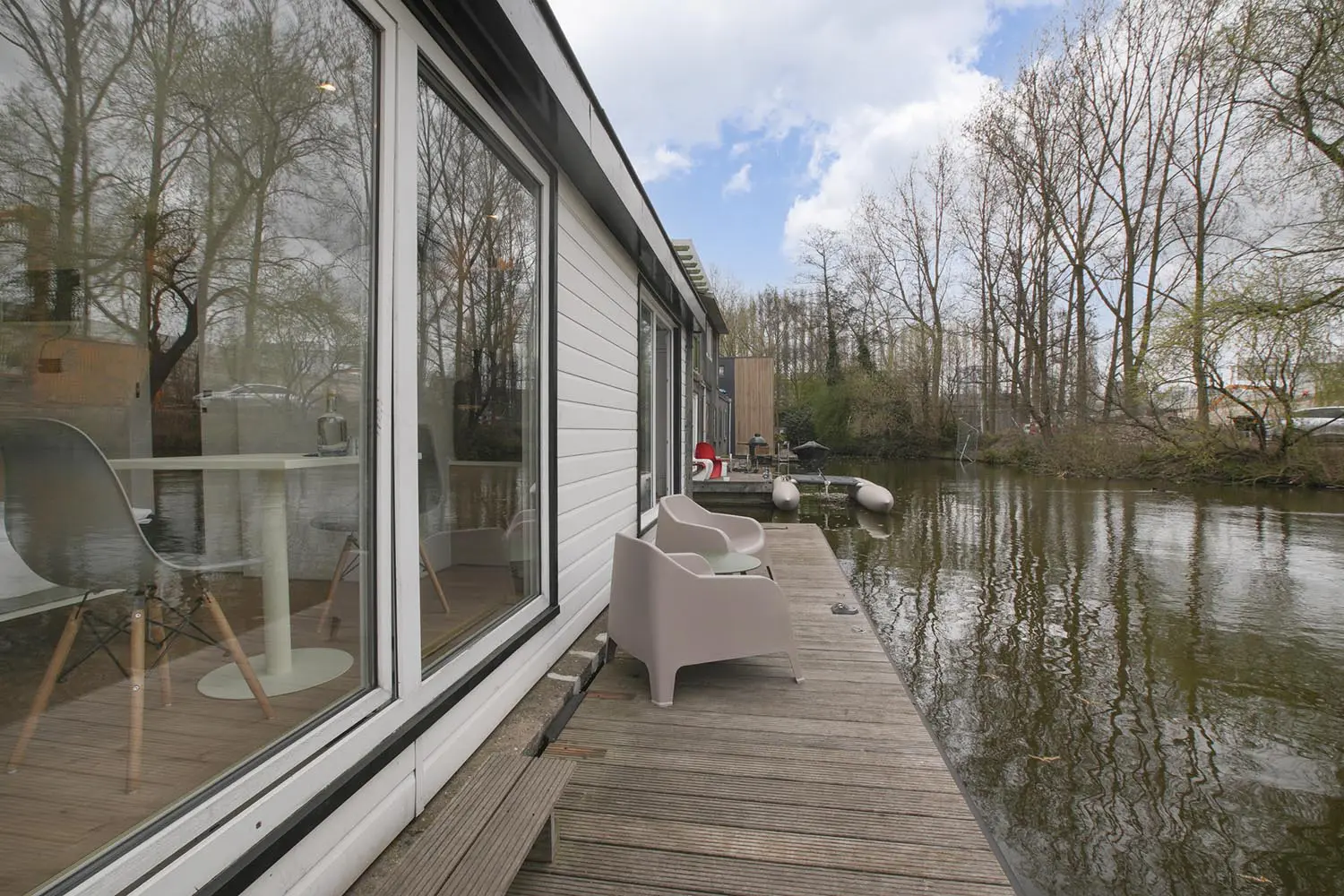 AMSTEL HouseBoats NEW LAKE 9