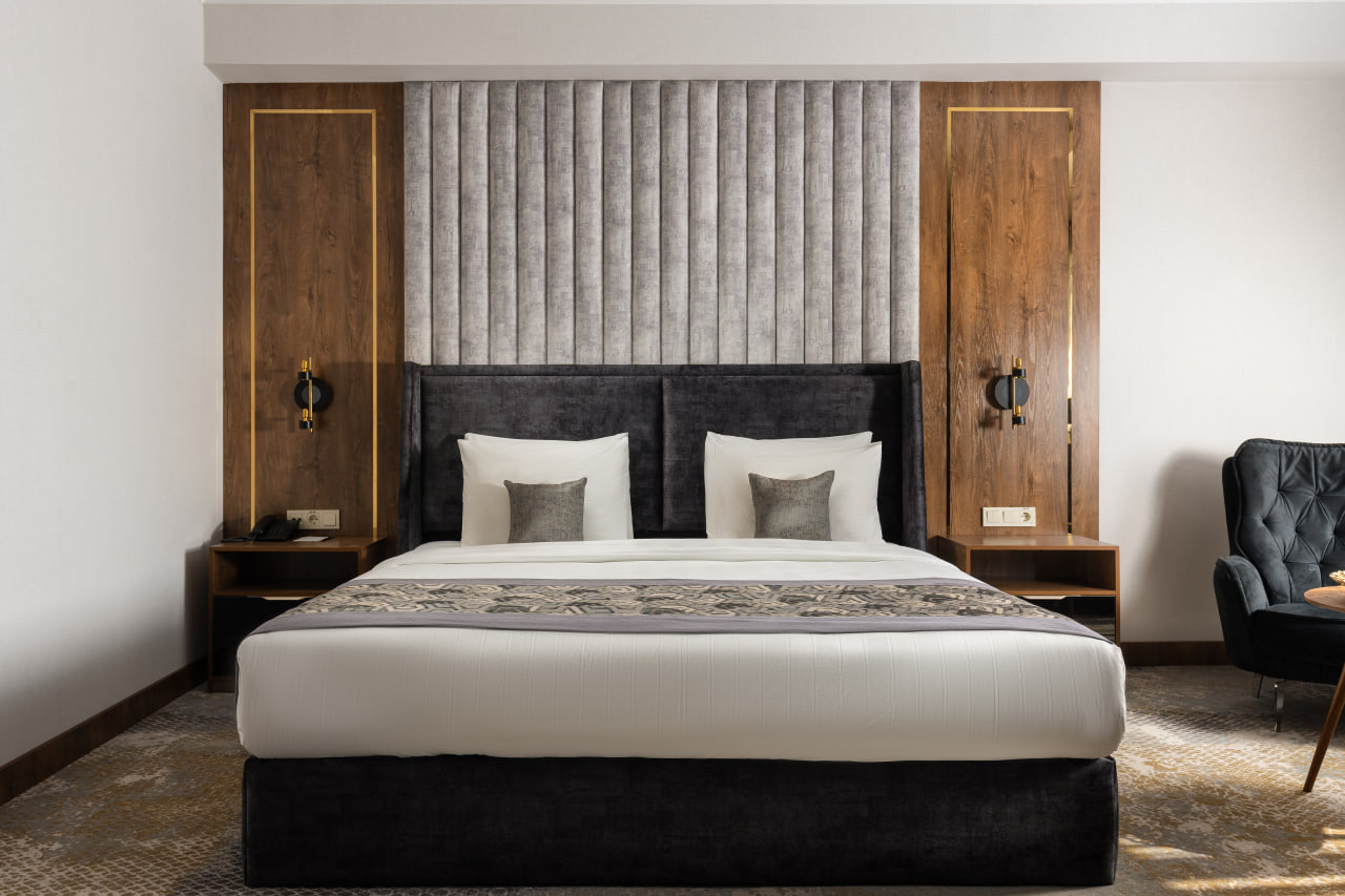 Shamsan Airport Hotel 5