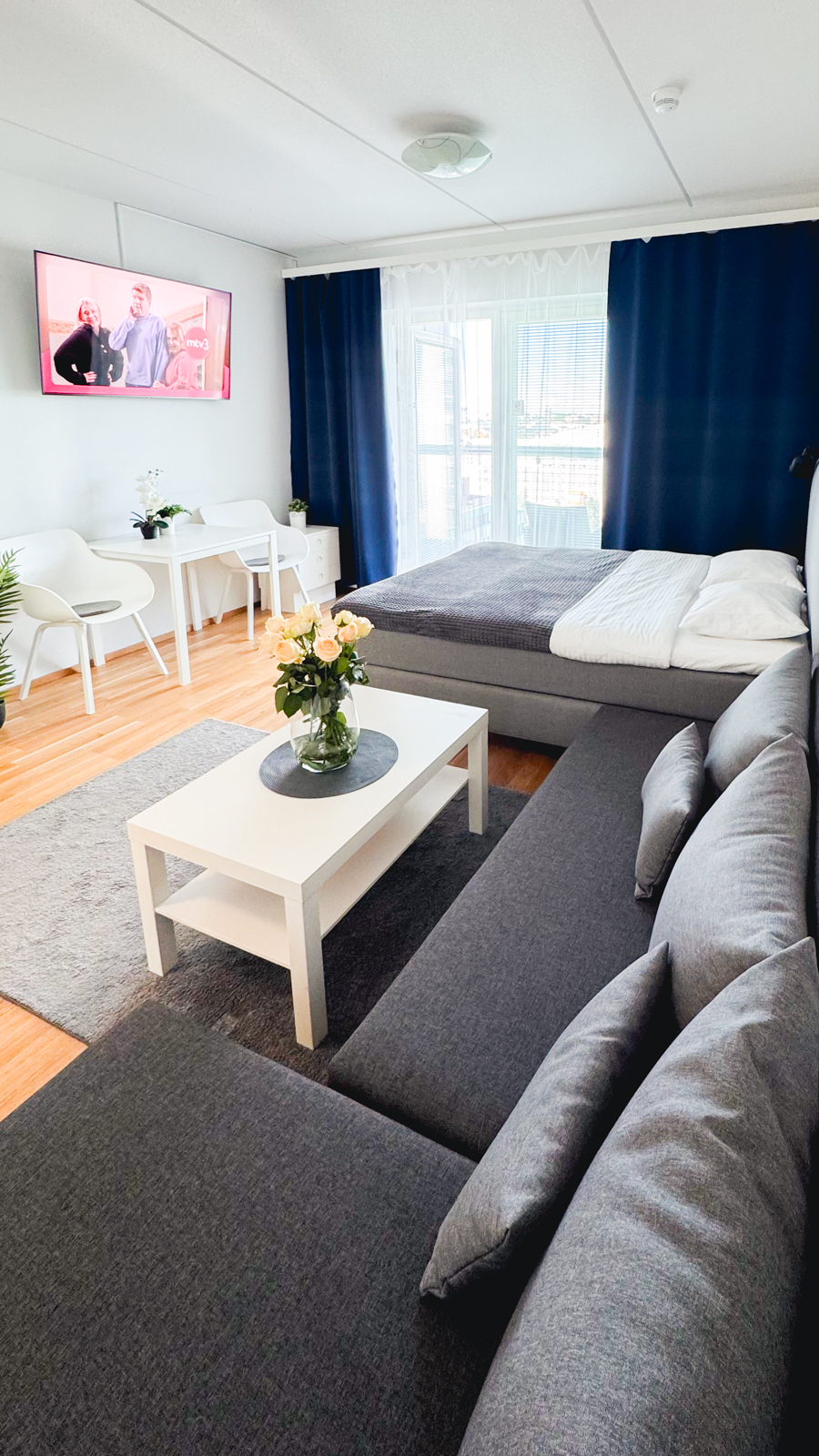City center brand new studio, parking 6
