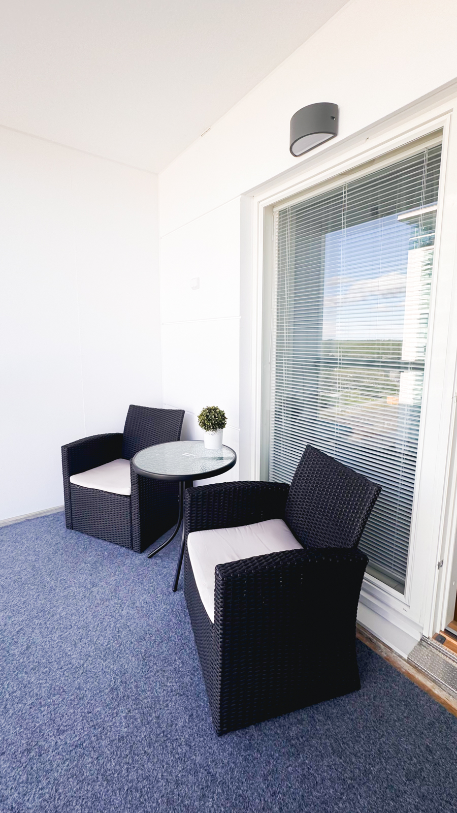 City center brand new studio, parking 11