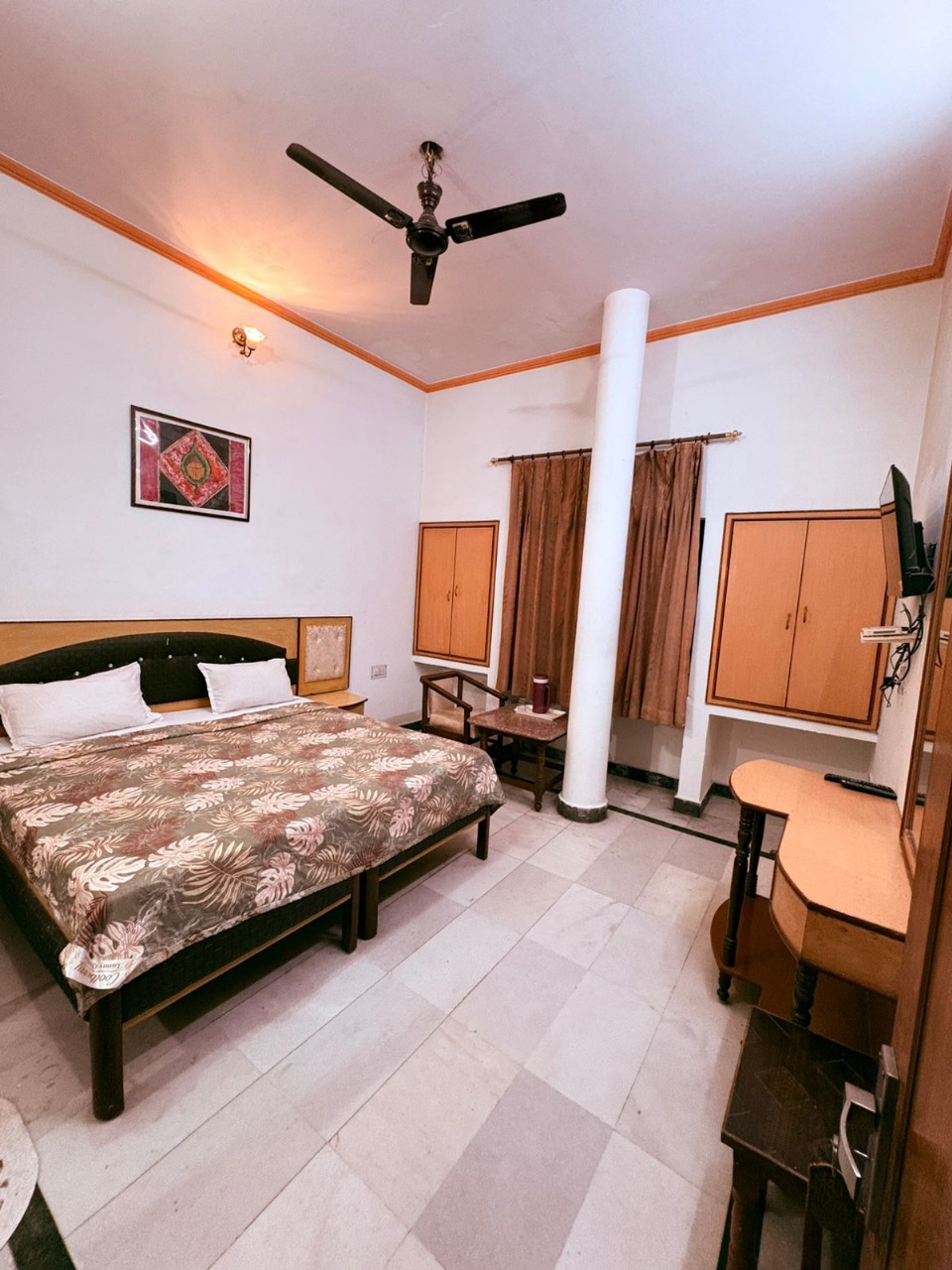 Hotel Taj Plaza
