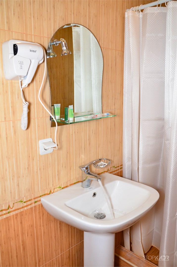 Yeghevnut hotel 3